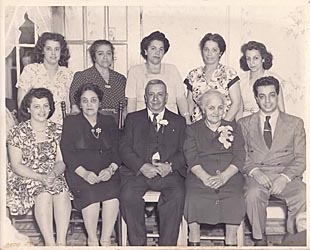 Rosanne's father, grandparents, and aunts